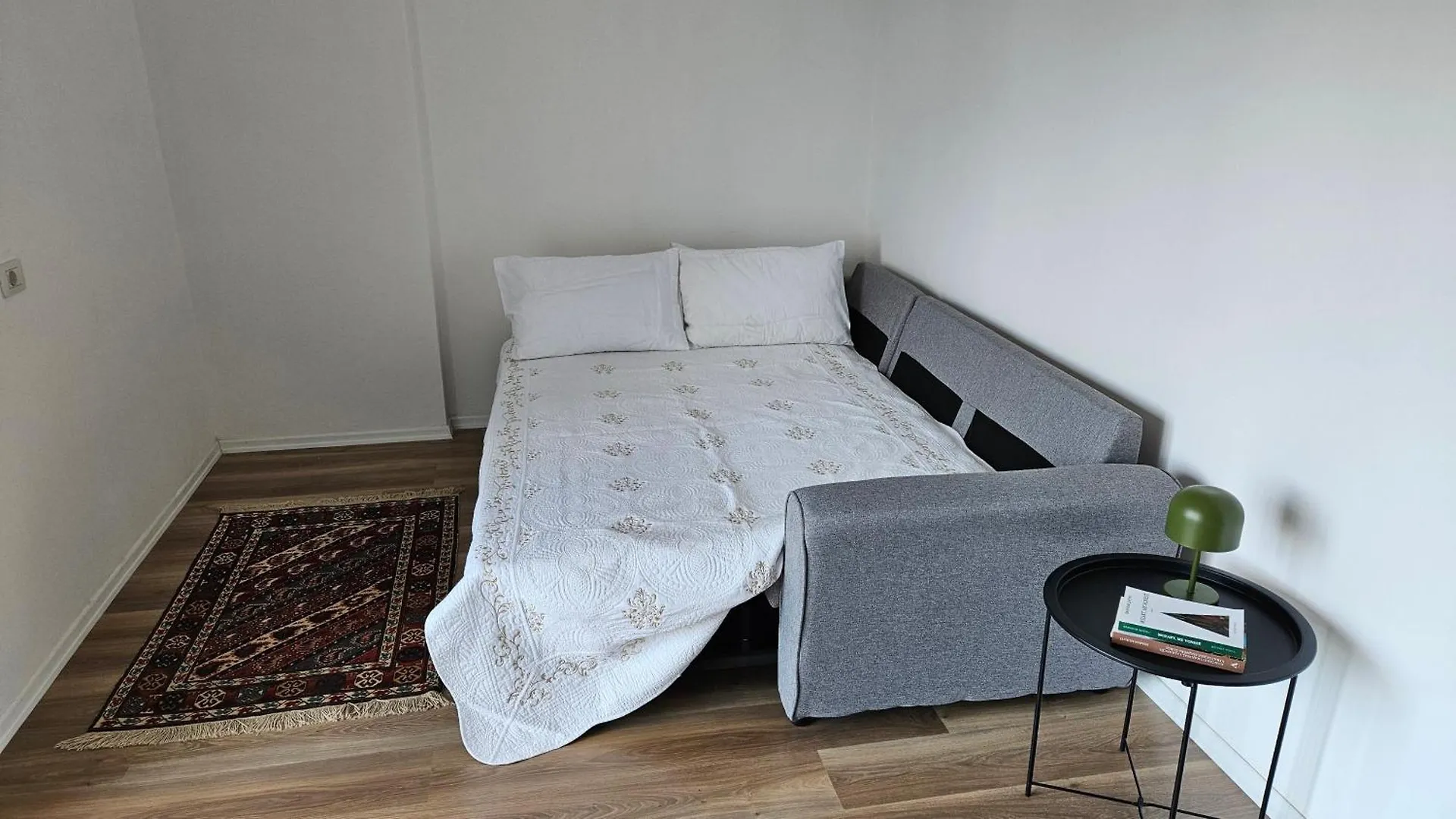 Modern Apartment With Sea Views Vlorë
